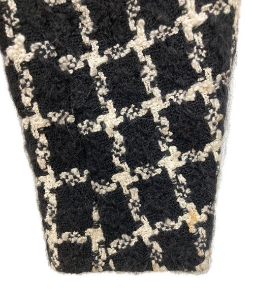 VALENTINO（ヴァレンティノ）VALENTINO (ヴァレンティノ) ショート丈ツイードジャケット ブラック サイズ:SIZE46の古着・服飾アイテム