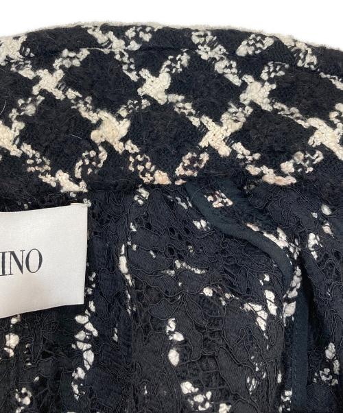 VALENTINO（ヴァレンティノ）VALENTINO (ヴァレンティノ) ショート丈ツイードジャケット ブラック サイズ:SIZE46の古着・服飾アイテム