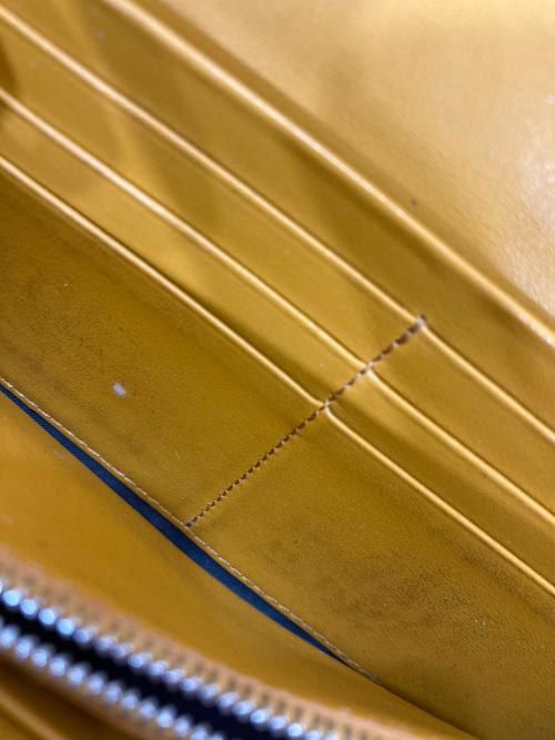 FENDI（フェンディ）FENDI (フェンディ) ズッカ柄ロングウォレット ブラウンの古着・服飾アイテム