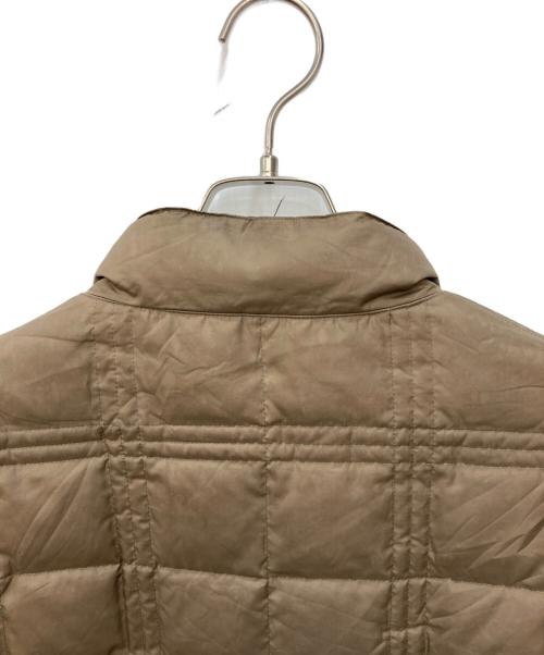 BURBERRY BLACK LABEL（バーバリーブラックレーベル）BURBERRY BLACK LABEL (バーバリーブラックレーベル) キルティングダウンジャケット ベージュ サイズ:Ｌの古着・服飾アイテム