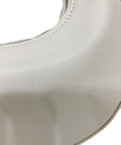 osoi（オソイ）OSOI (オソイ) レザートップハンドルバッグ ホワイトの古着・服飾アイテム