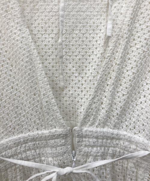 FRAY ID（フレイ アイディー）FRAY ID (フレイ アイディー) カットワークレースフレアスリーブワンピ ホワイト サイズ:Sの古着・服飾アイテム