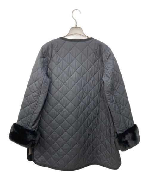 BLUE LABEL CRESTBRIDGE（ブルーレーベルクレストブリッジ）BLUE LABEL CRESTBRIDGE (ブルーレーベルクレストブリッジ) リバーシブルキルティングコート ブラック サイズ:SIZE38の古着・服飾アイテム