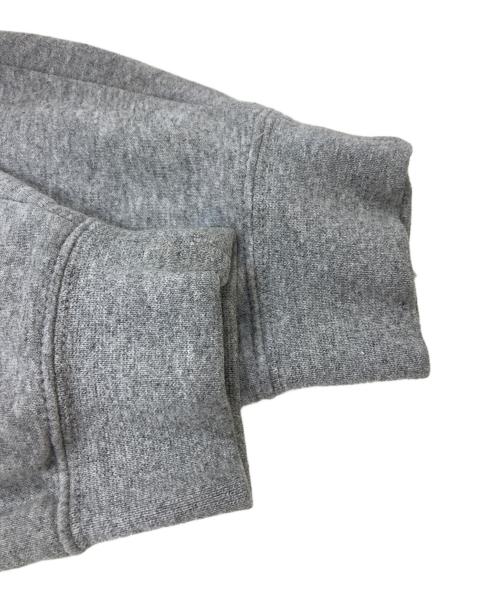 CarHartt（カーハート）CarHartt (カーハート) ロゴプリントスウェット グレー サイズ:Lの古着・服飾アイテム