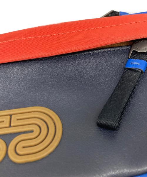 COACH（コーチ）COACH (コーチ) サウス ハイブリッド ポーチ ネイビーの古着・服飾アイテム