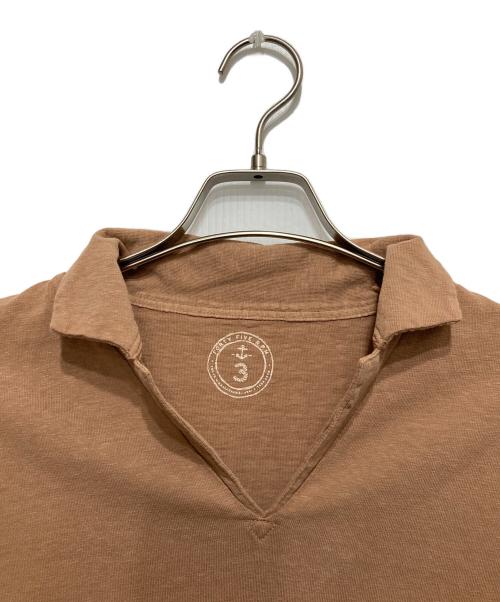 45rpm&（フォーティファイブアールピーエムアンド）45rpm& (フォーティファイブアールピーエムアンド) スキッパーポロシャツ ベージュ サイズ:3の古着・服飾アイテム