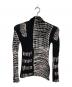 ISSEY MIYAKE（イッセイミヤケ）の古着「幾何柄ハイネックプリーツカットソー」｜ホワイト×ブラック