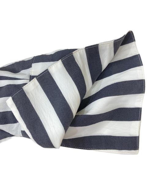 Spick and Span（スピック＆スパン）Spick and Span (スピックアンドスパン) フリルカラーストライプシャツ ホワイト サイズ:なしの古着・服飾アイテム