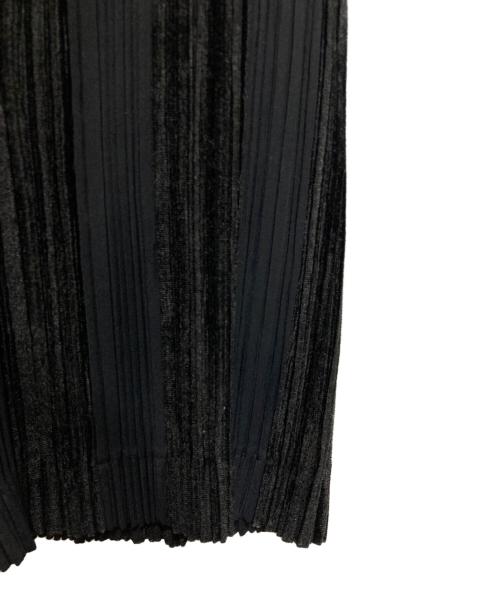 ISSEY MIYAKE（イッセイミヤケ）ISSEY MIYAKE (イッセイミヤケ) プリーツ×ベロアジレ　 ブラック サイズ:Ⅿの古着・服飾アイテム