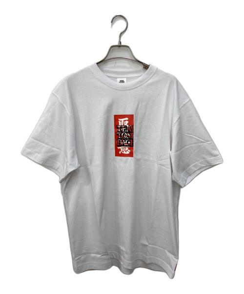 THE BLACK EYE PATCH（ブラックアイパッチ）THE BLACK EYE PATCH (ブラックアイパッチ) x Team Tomodachi HWC Tee ホワイト サイズ:Mの古着・服飾アイテム
