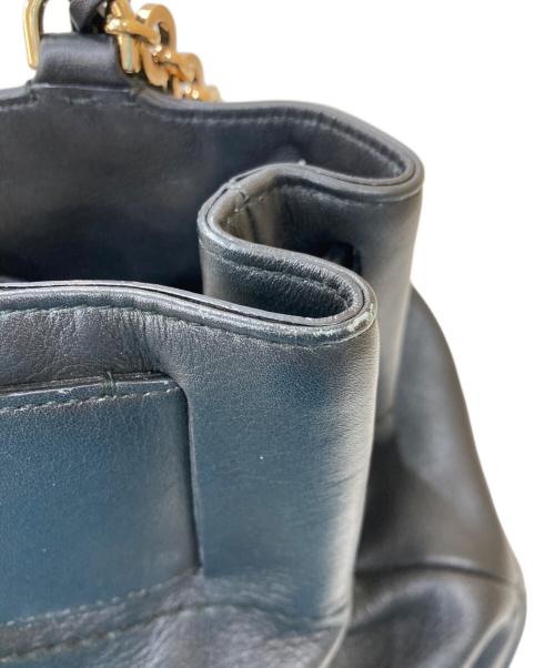 Salvatore Ferragamo（サルヴァトーレ フェラガモ）Salvatore Ferragamo (サルヴァトーレ フェラガモ) チェーントートバッグ ブラックの古着・服飾アイテム