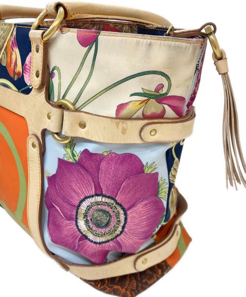 Salvatore Ferragamo（サルヴァトーレ フェラガモ）Salvatore Ferragamo (サルヴァトーレ フェラガモ) 総柄バック マルチカラーの古着・服飾アイテム