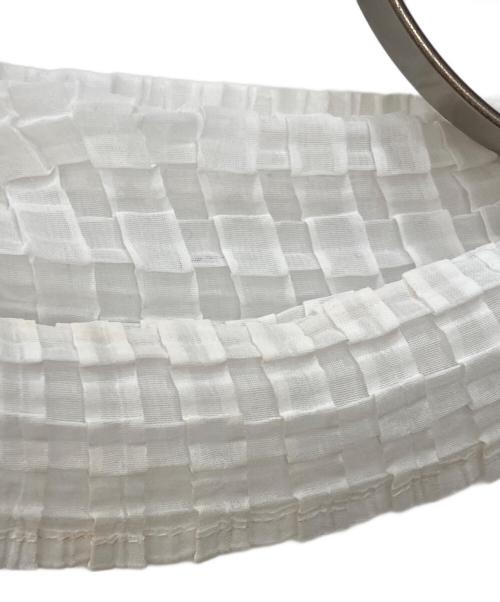 ISSEY MIYAKE（イッセイミヤケ）ISSEY MIYAKE (イッセイミヤケ) ハイネックプリーツカットソー ホワイト サイズ:Mの古着・服飾アイテム