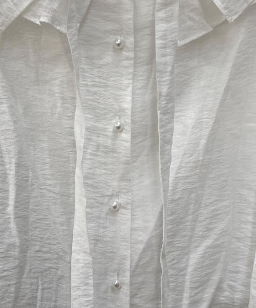 La boutique BonBon（ラブティックボンボン）La boutique BonBon (ラブティックボンボン) ギャザーフリルリボンブラウス ホワイト サイズ:FREEの古着・服飾アイテム