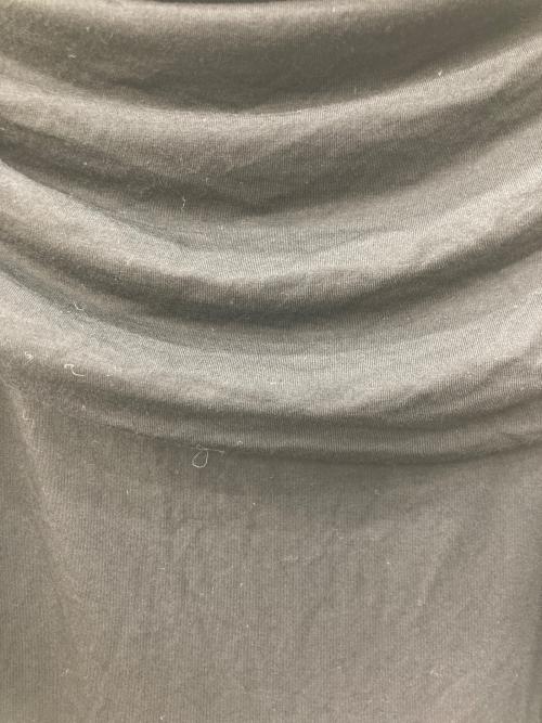 anuans（アニュアンス）anuans (アニュアンス) オフショルダーギャザーワンピース ブラック サイズ:M 未使用品の古着・服飾アイテム