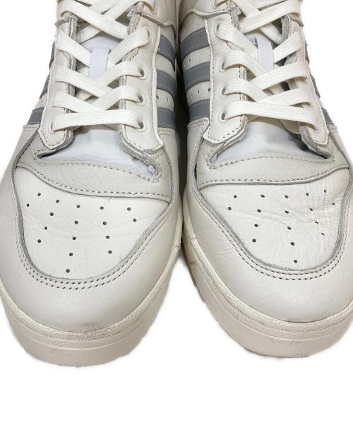 adidas（アディダス）adidas (アディダス) Rivalry HI Consortium ホワイト サイズ:SIZE 27cmの古着・服飾アイテム