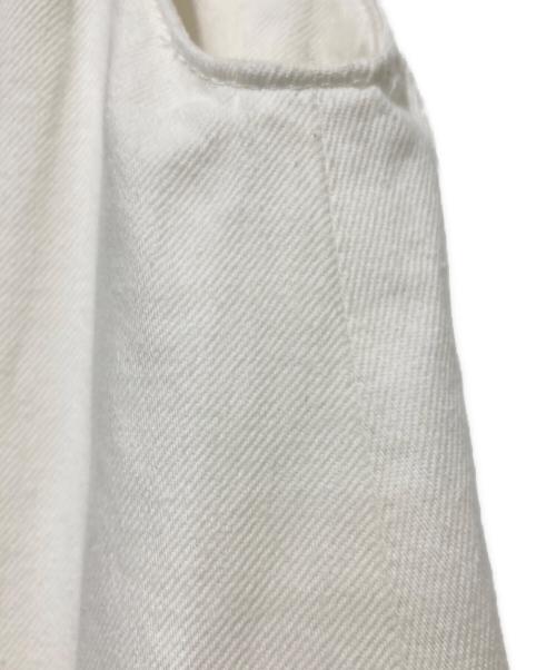 MECRE（メクル）MECRE (メクル) コーティングデニムノースリーブワンピース ホワイト サイズ:Ⅿの古着・服飾アイテム