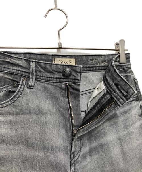 YANUK（ヤヌーク）YANUK (ヤヌーク) ハイウェスト スリムテーパードデニム RUTH グレー サイズ:25の古着・服飾アイテム