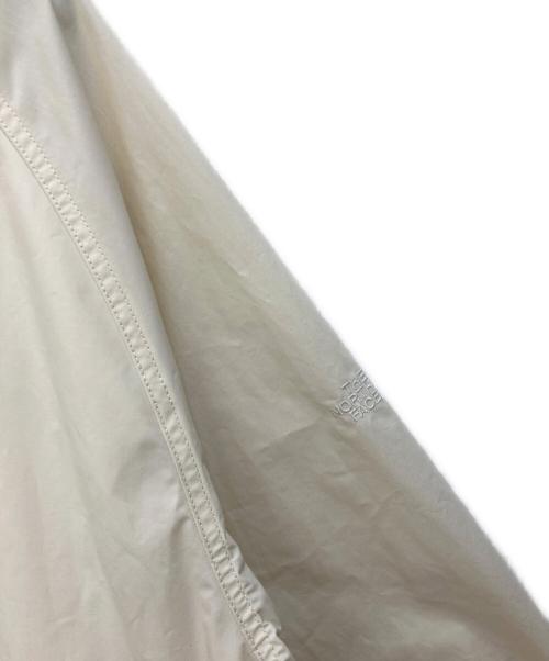 THE NORTHFACE PURPLELABEL（ザ・ノースフェイス パープルレーベル）THE NORTHFACE PURPLELABEL (ザ・ノースフェイス パープルレーベル) JOURNAL STANDARD別注　MOUNTAIN WIND PARKA　マウンテンウィンドパーカ アイボリー サイズ:Lの古着・服飾アイテム