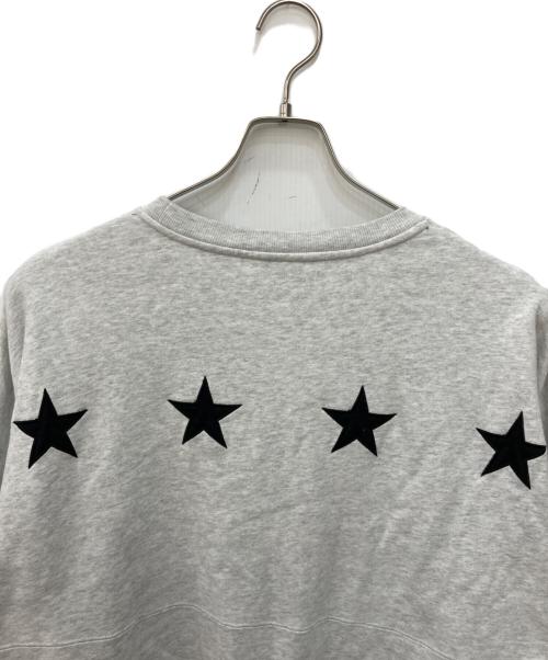F.C.R.B.（エフシーレアルブリストル）F.C.R.B. (エフシーレアルブリストル) STAR APPLIQUE TEAM CREW NECK SWEAT グレー サイズ:Ｌの古着・服飾アイテム