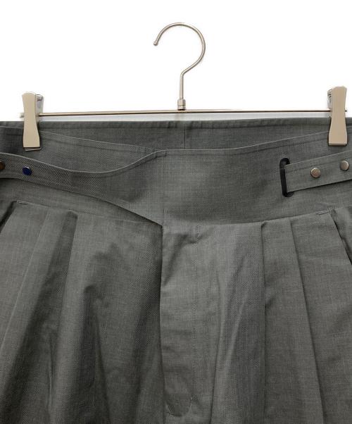 DESCENTE PAUSE（デサントポーズ）DESCENTE PAUSE (デサントポーズ) WOOL MIX 2.5L GURKHA SHORTS グレー サイズ:Lの古着・服飾アイテム