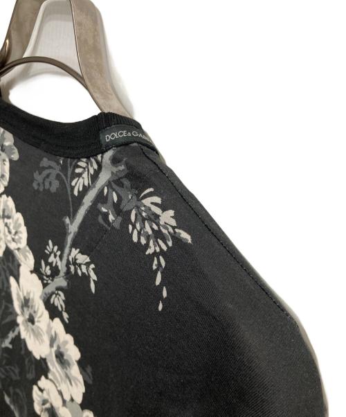 DOLCE & GABBANA（ドルチェ＆ガッバーナ）DOLCE & GABBANA (ドルチェ＆ガッバーナ) 花柄プリントロングスリーブカットソー ブラック サイズ:48の古着・服飾アイテム