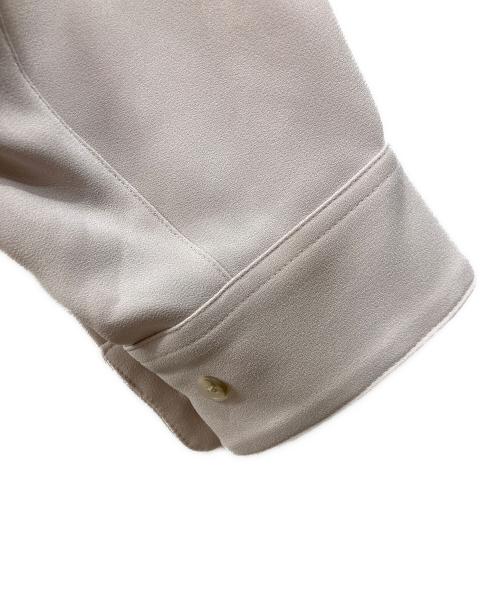 taupe（トープ）taupe (トープ) ジョーゼットディープスリットザムシャツ ベージュ サイズ:2 未使用品の古着・服飾アイテム