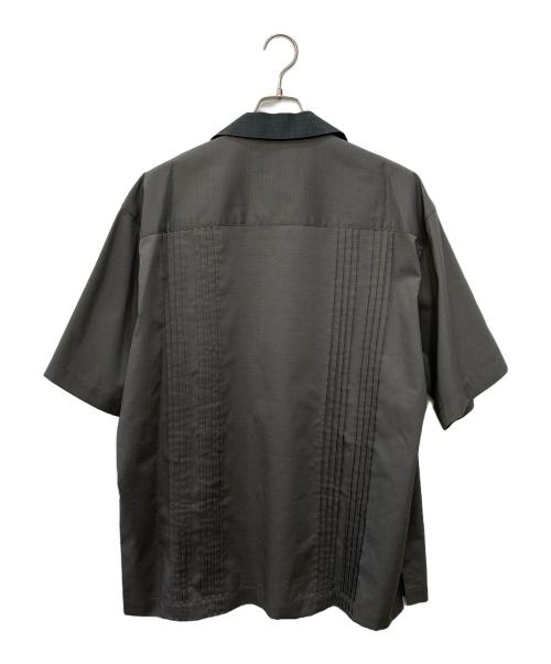 taupe（トープ）TAUPE (トープ) ヘアラインシャンブレーS/Sキューバシャツ グレー サイズ:SIZE 3 未使用品の古着・服飾アイテム