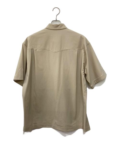 taupe（トープ）TAUPE (トープ) TWトロピカルウェスタンS/Sシャツ ベージュ サイズ:SIZE 2 未使用品の古着・服飾アイテム