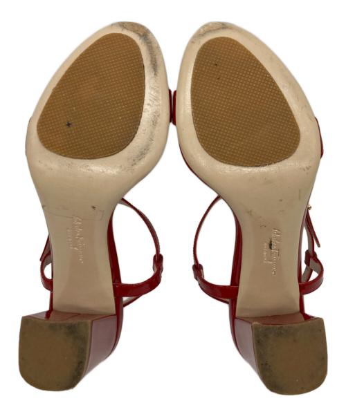Salvatore Ferragamo（サルヴァトーレ フェラガモ）Salvatore Ferragamo (サルヴァトーレ フェラガモ) ガンチーニアンクルストラップサンダル レッド サイズ:5 1/2の古着・服飾アイテム