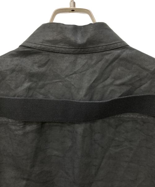 RICK OWENS（リックオウエンス）RICK OWENS (リックオウエンス) コーティング加工ノースリーブシャツ ブラック サイズ:SIZE 46の古着・服飾アイテム