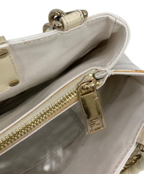 FENDI（フェンディ）FENDI (フェンディ) チェーンショルダーバッグ ホワイト サイズ:表記無しの古着・服飾アイテム