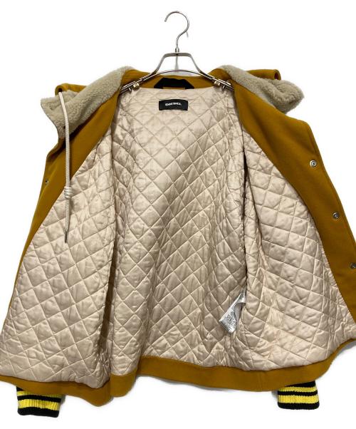 DIESEL（ディーゼル）DIESEL (ディーゼル) ワッペンスタジャン マスタード×ホワイト サイズ:Sの古着・服飾アイテム