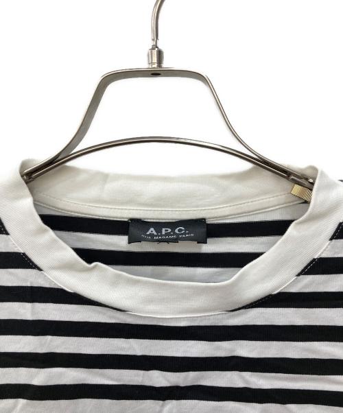 A.P.C.（アーペーセー）A.P.C. (アーペーセー) ボーダーTシャツ ホワイト×ブラック サイズ:Mの古着・服飾アイテム