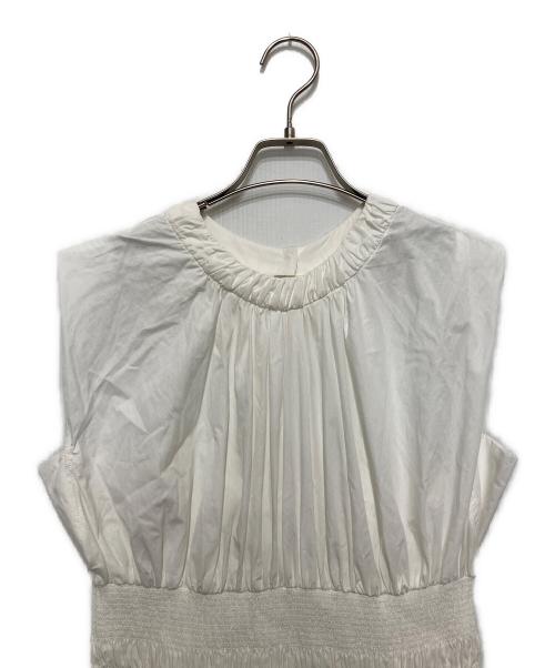 emmi atelier（エミアトリエ）emmi atelier (エミアトリエ) シャーリングフレアワンピース ホワイト サイズ:SIZE 0の古着・服飾アイテム