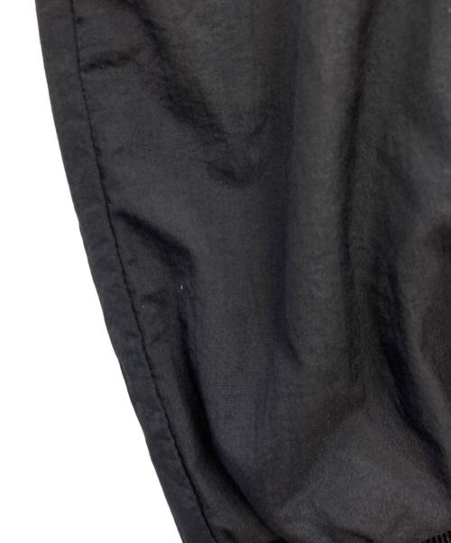 RUSSELL ATHLETIC（ラッセルアスレチック）RUSSELL ATHLETIC (ラッセルアスレチック) ナイロンプルオーバー ブラック サイズ:XLの古着・服飾アイテム