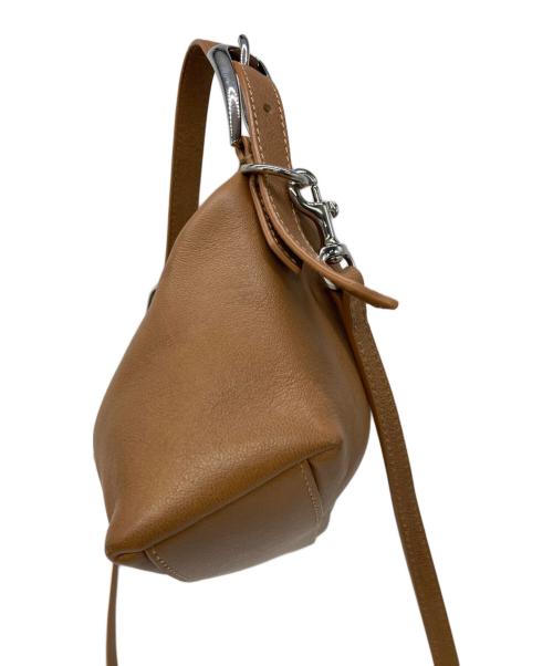 J&M DAVIDSON（ジェイ＆エム デヴィッドソン）J&M DAVIDSON (ジェイ＆エム デヴィッドソン) ツイスト 2WAYショルダーバッグ ブラウンの古着・服飾アイテム