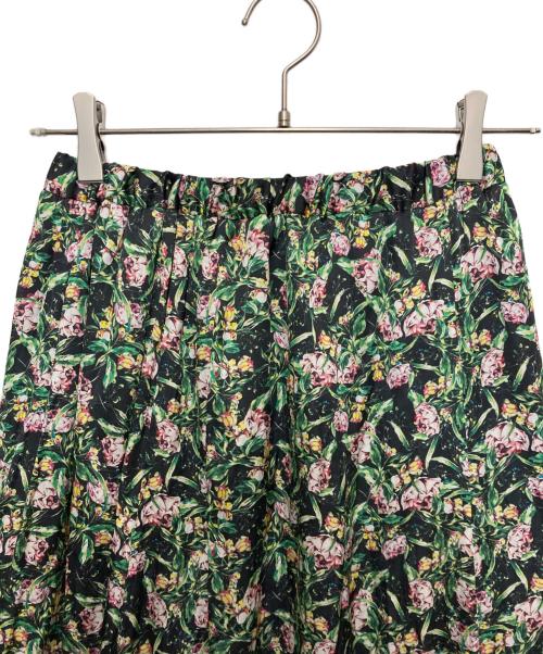 Noble（ノーブル）Noble (ノーブル) 割繊サテンフラワープリントギャザースカート ブラック サイズ:FREEの古着・服飾アイテム
