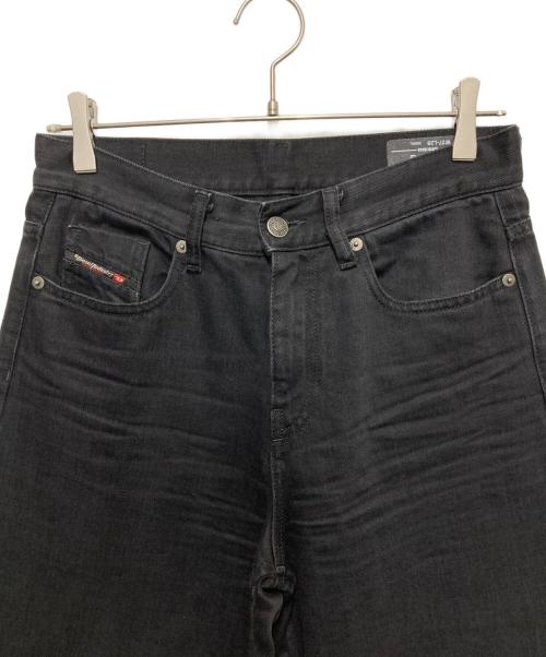DIESEL（ディーゼル）DIESEL (ディーゼル) D-AKEMI ブーツカットデニムパンツ ブラック サイズ:SIZE 68.5cm (W27)の古着・服飾アイテム