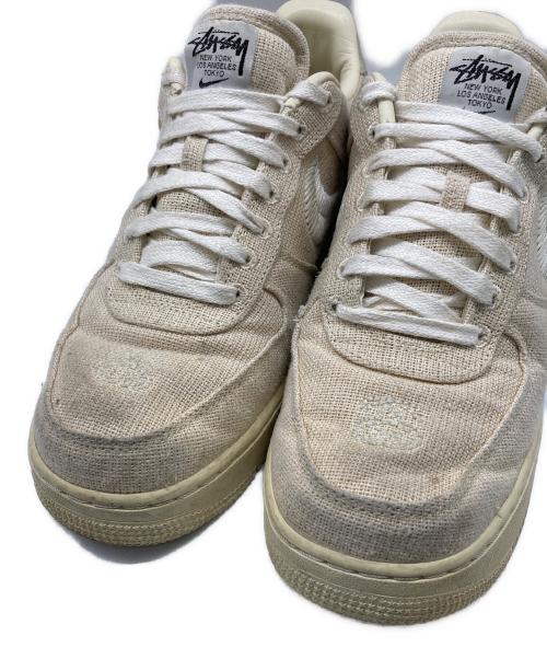 NIKE（ナイキ）NIKE (ナイキ) stussy (ステューシー) AIR FORCE1 ベージュ サイズ:28cmの古着・服飾アイテム
