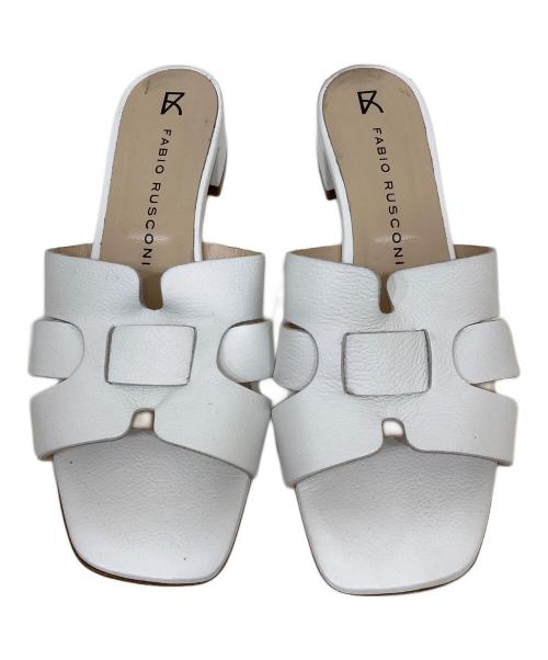FABIO RUSCONI（ファビオルスコーニ）FABIO RUSCONI (ファビオルスコーニ) アーチカットサンダル ホワイト サイズ:37の古着・服飾アイテム