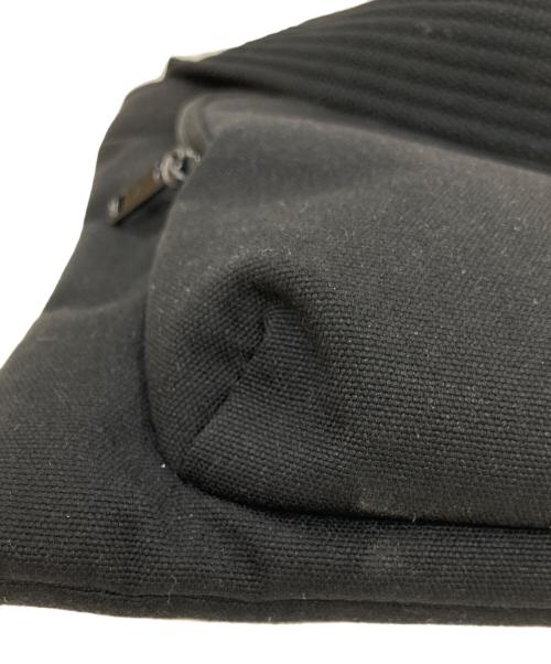 Y-3（ワイスリー）Y-3 (ワイスリー) サコッシュ ブラックの古着・服飾アイテム