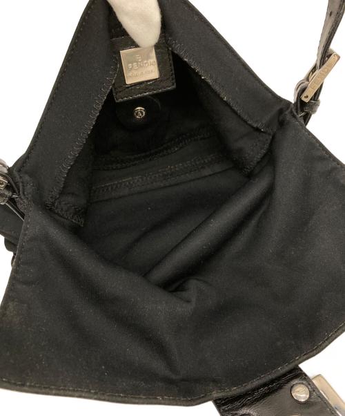 FENDI（フェンディ）FENDI (フェンディ) ワンショルダーバッグ ブラックの古着・服飾アイテム