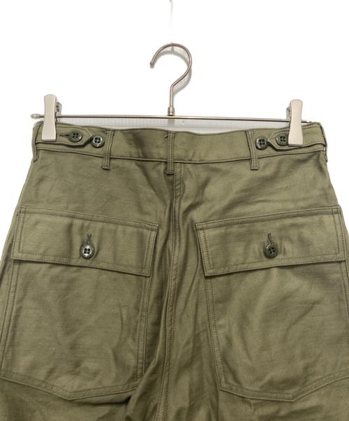 HYKE（ハイク）HYKE (ハイク) BACK SATIN BAKER PANTS カーキ サイズ:SIZE 4の古着・服飾アイテム