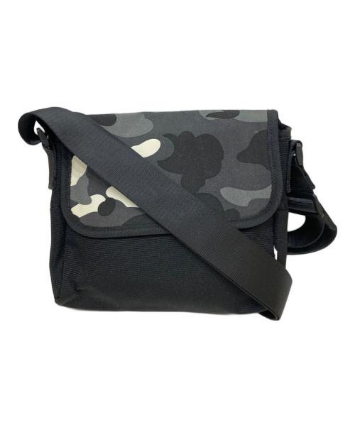A BATHING APE（ア ベイシング エイプ）A BATHING APE (ア ベイシング エイプ) ショルダーバッグ ブラックの古着・服飾アイテム
