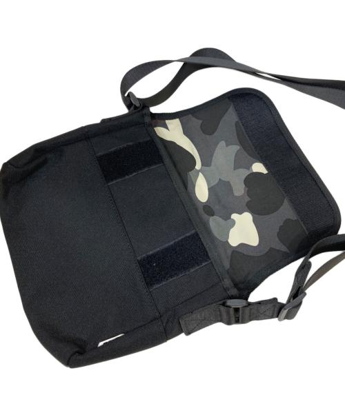 A BATHING APE（ア ベイシング エイプ）A BATHING APE (ア ベイシング エイプ) ショルダーバッグ ブラックの古着・服飾アイテム