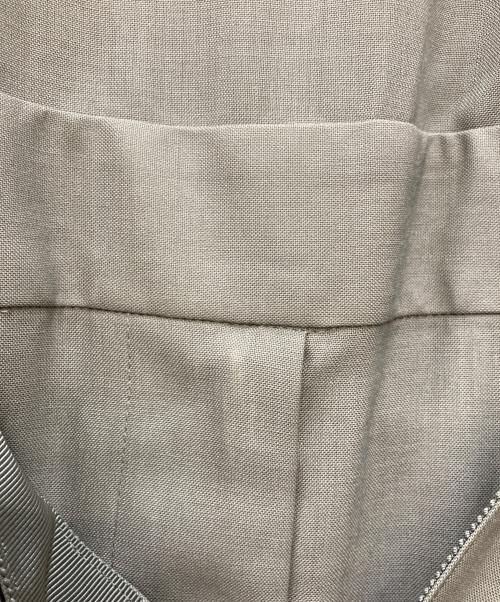 sacai（サカイ）sacai (サカイ) ノースリーブベルデッドドレス ワンピース グレー サイズ:1の古着・服飾アイテム