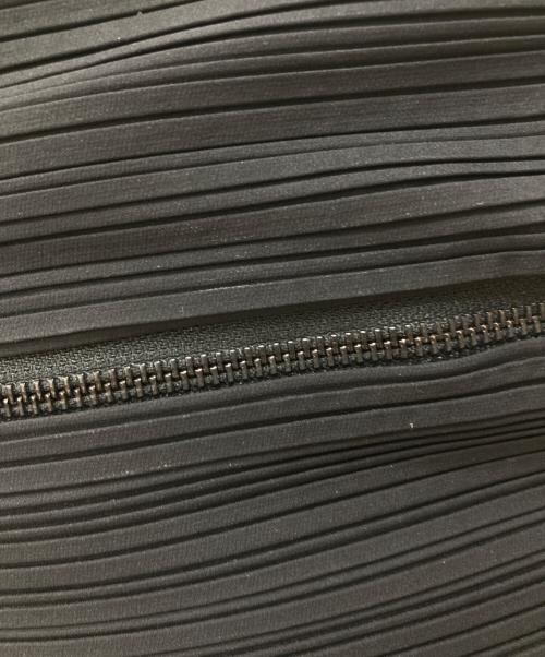 PLEATS PLEASE（プリーツプリーズ）PLEATS PLEASE (プリーツプリーズ) BIAS PLEATS BAG ブラックの古着・服飾アイテム