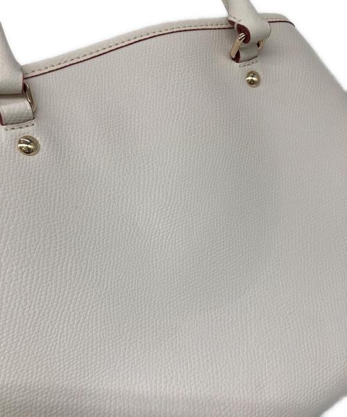 COACH（コーチ）COACH (コーチ) フラワーパンチング 2WAYバッグ ホワイトの古着・服飾アイテム