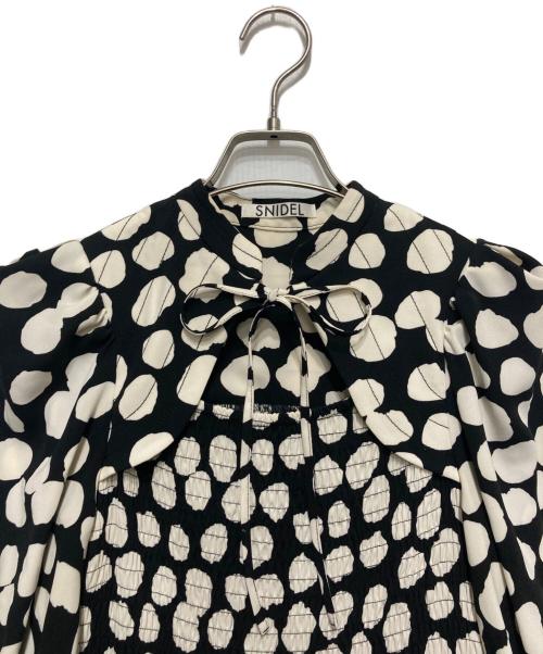 Snidel（スナイデル）Snidel (スナイデル) デコルテオープンドットプリントワンピース ブラック サイズ:SIZE 0の古着・服飾アイテム